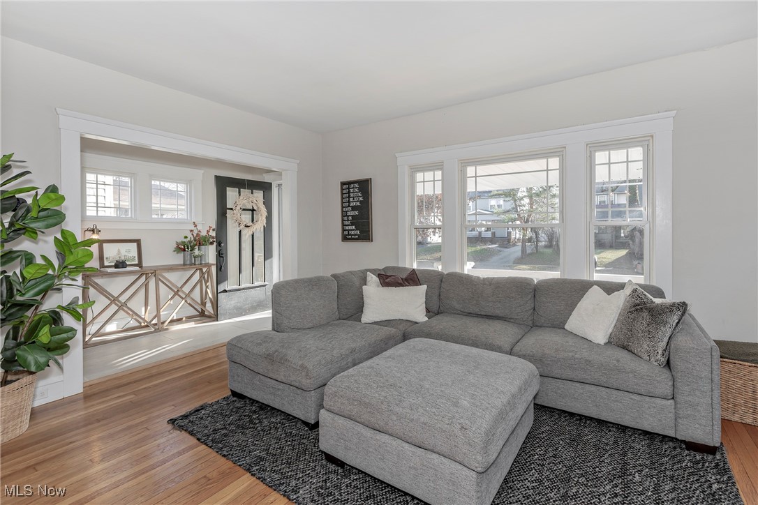2588 Queenston Road