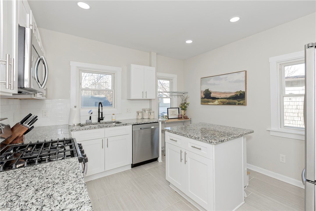 2588 Queenston Road