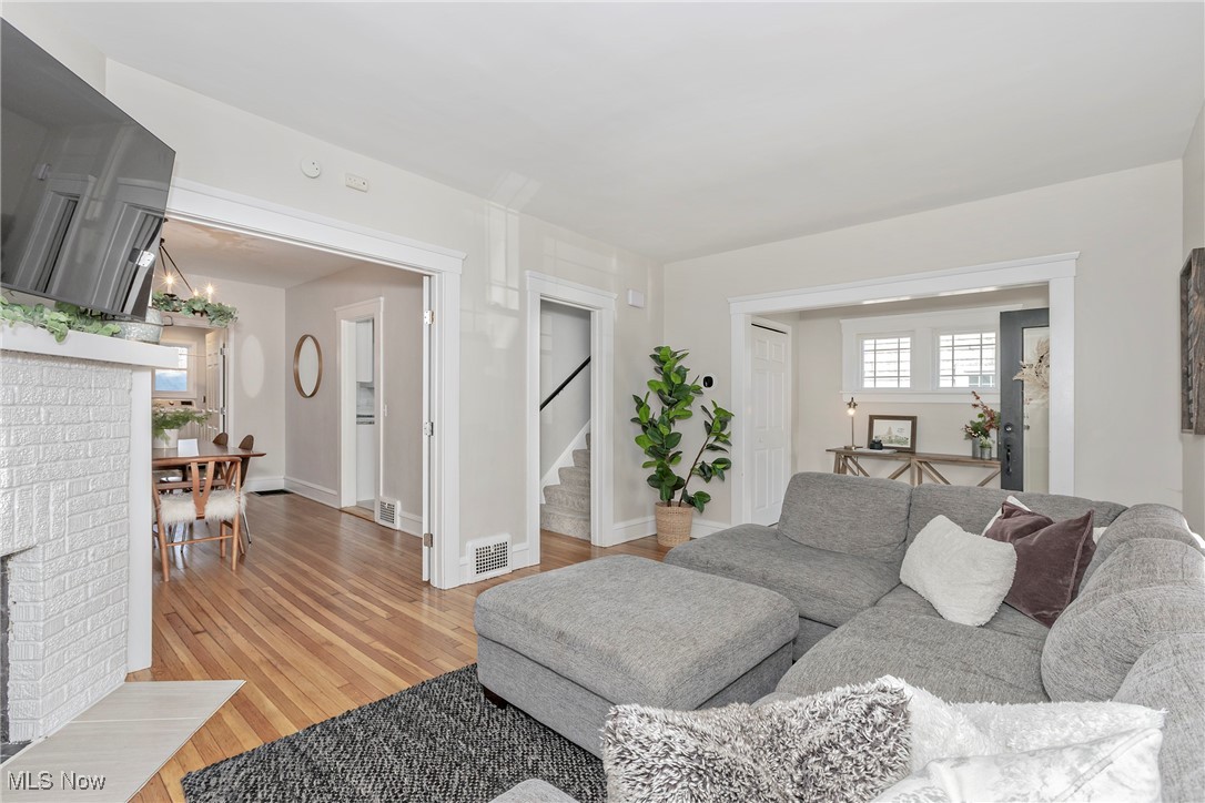 2588 Queenston Road
