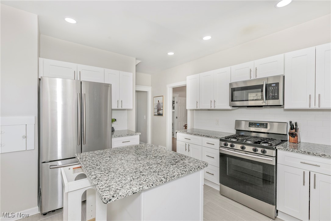 2588 Queenston Road