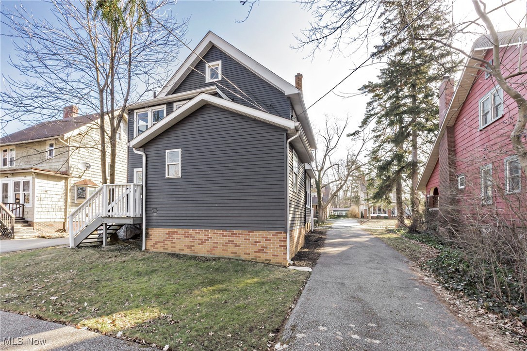 2588 Queenston Road