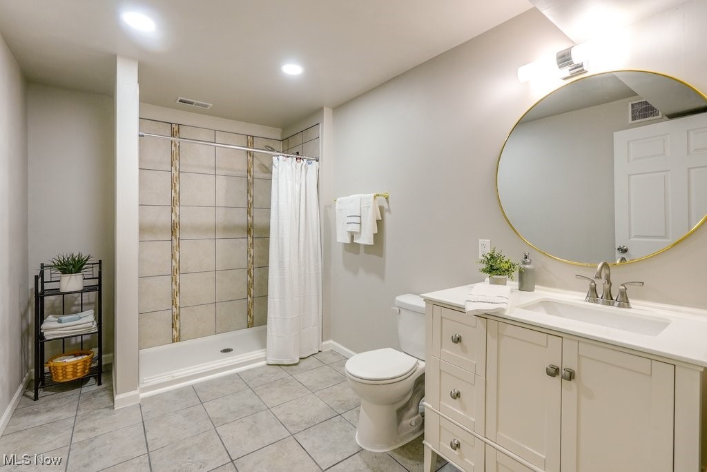 330 Hidden Lake Lane