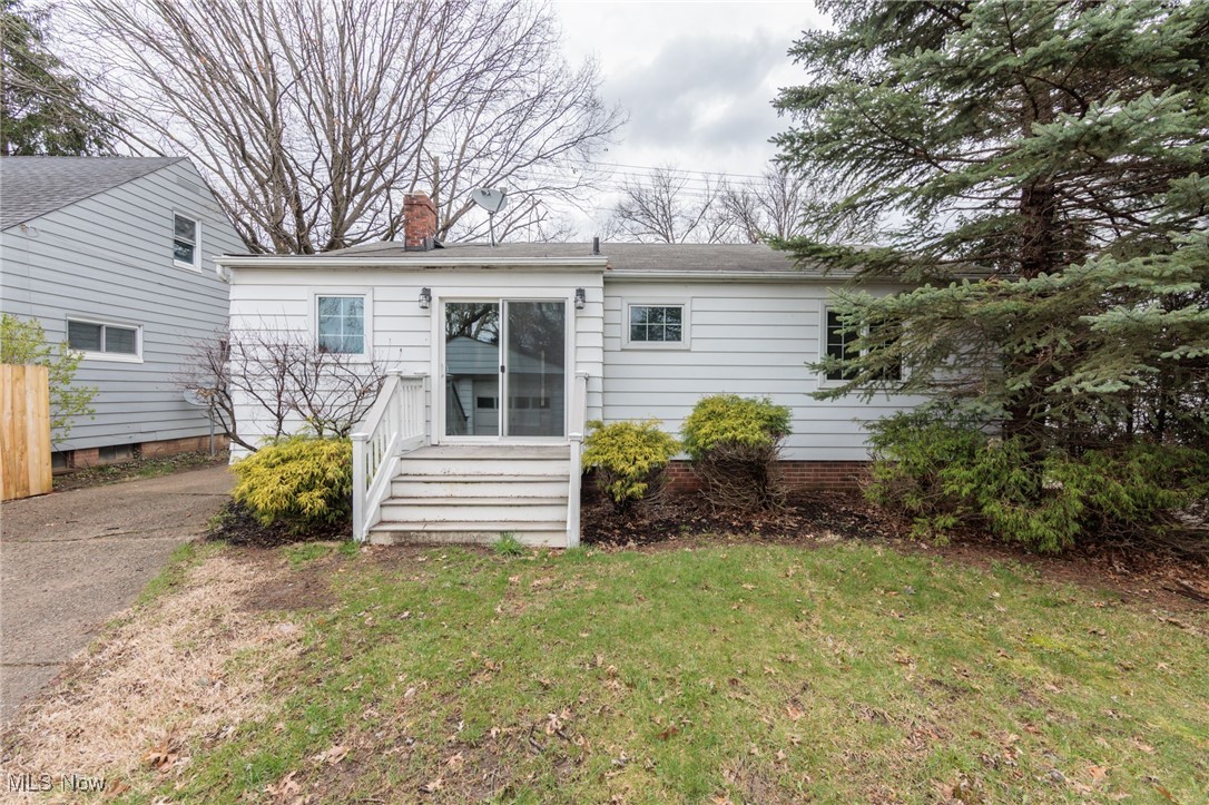 762 E 305th Street