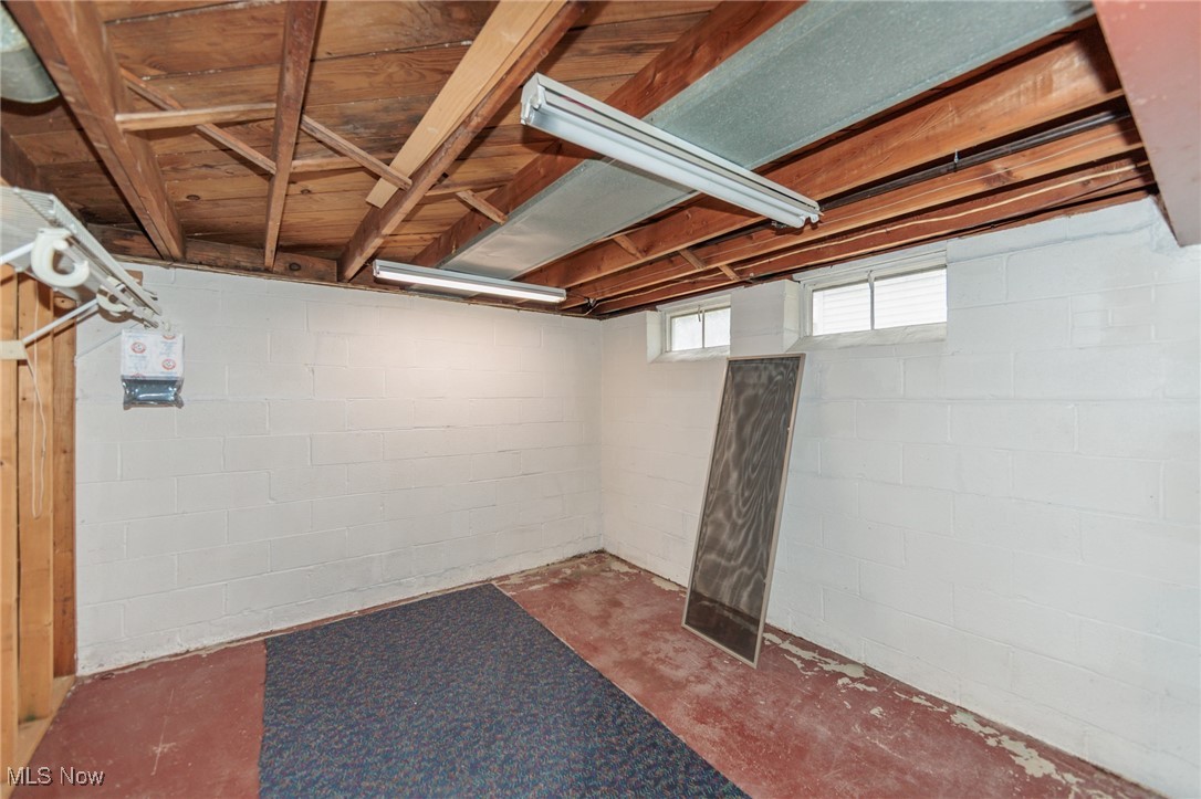 762 E 305th Street