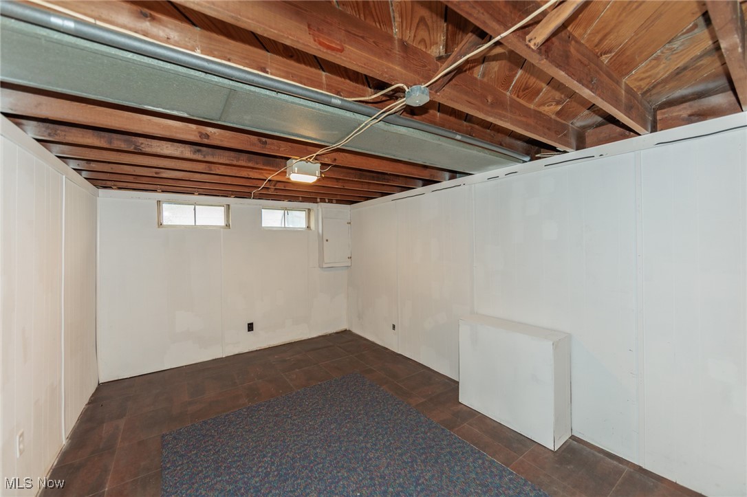 762 E 305th Street