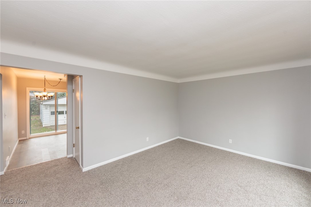 762 E 305th Street