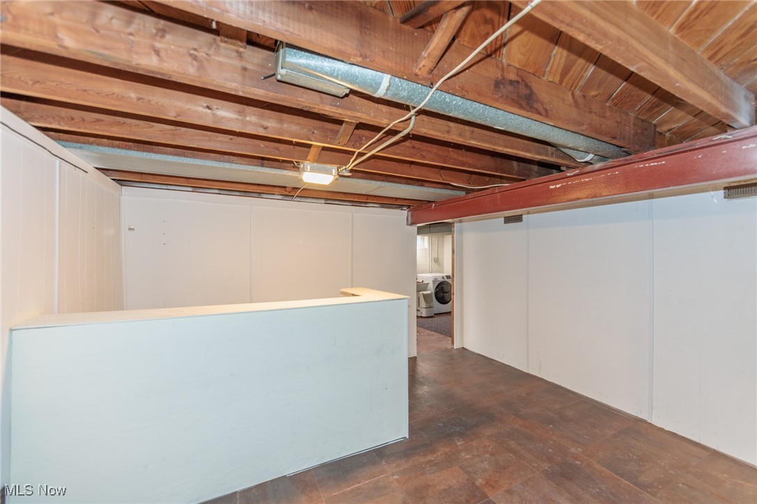 762 E 305th Street