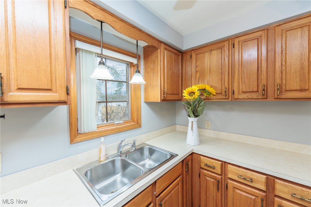 762 E 305th Street