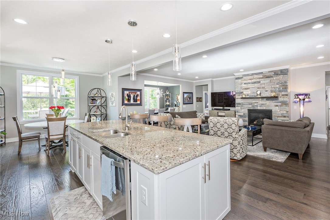 660 Shinnecock Lane