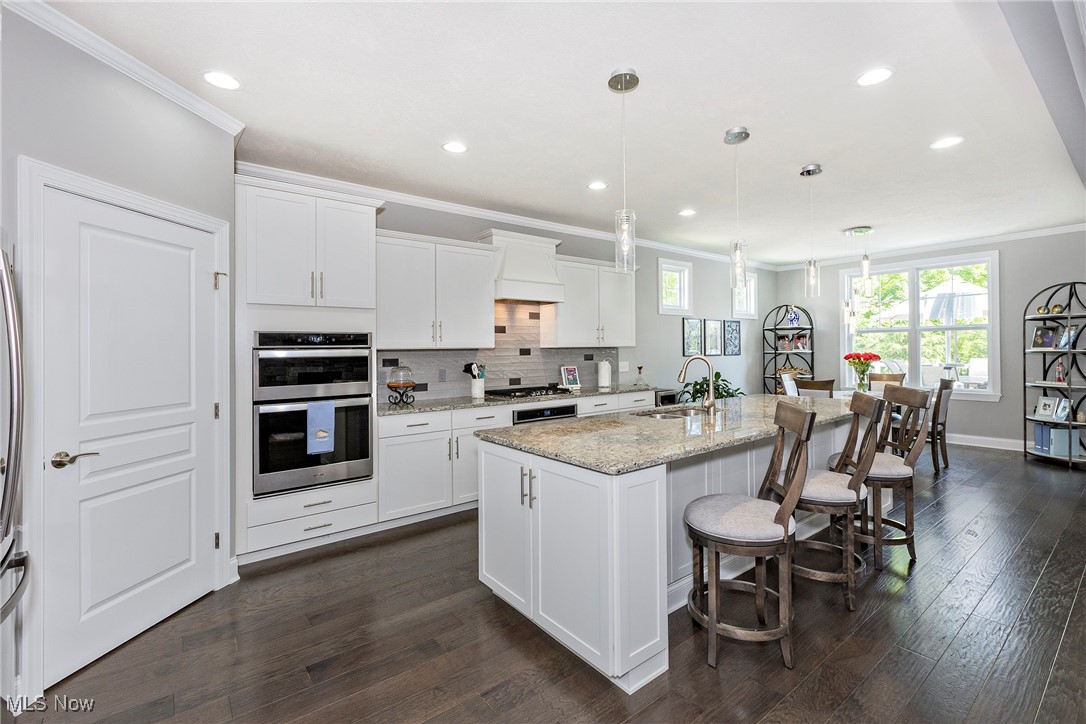 660 Shinnecock Lane
