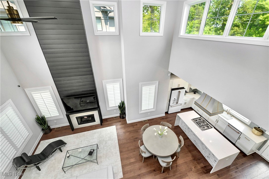 2511 Edgewood