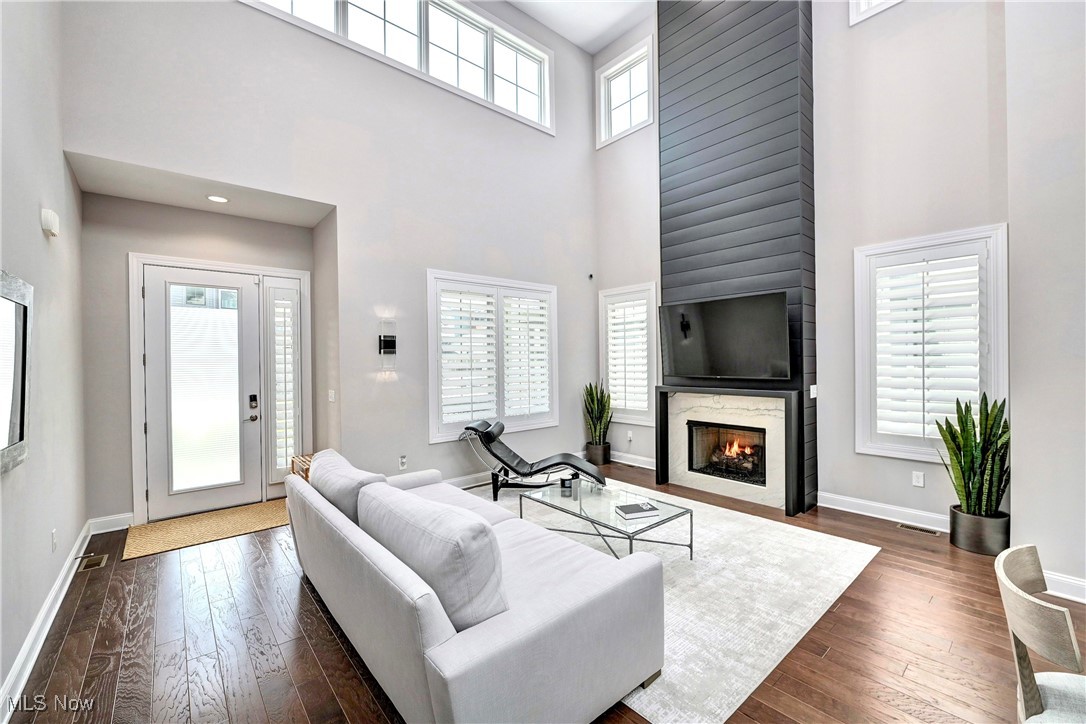 2511 Edgewood