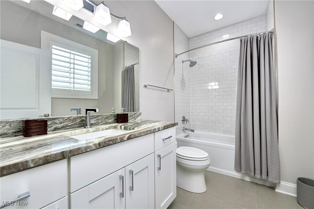 2511 Edgewood