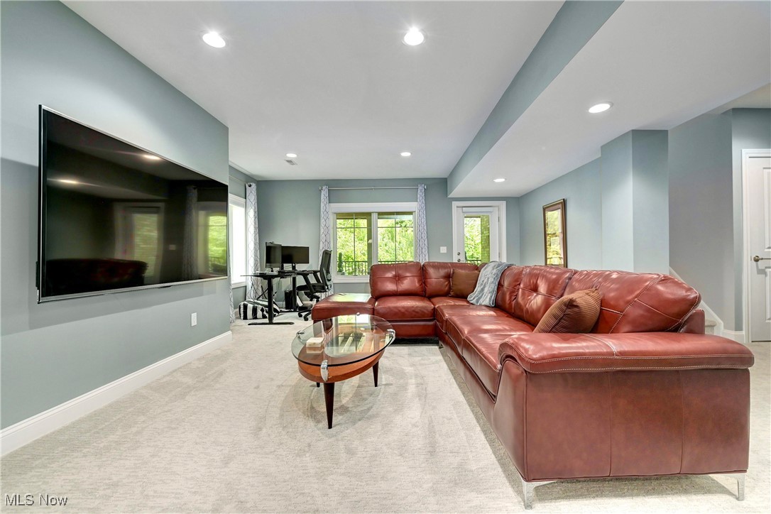 2511 Edgewood
