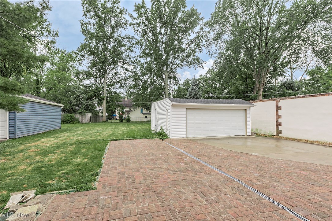 3366 Clarendon Road