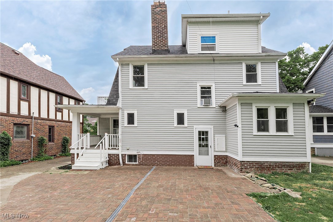 3366 Clarendon Road