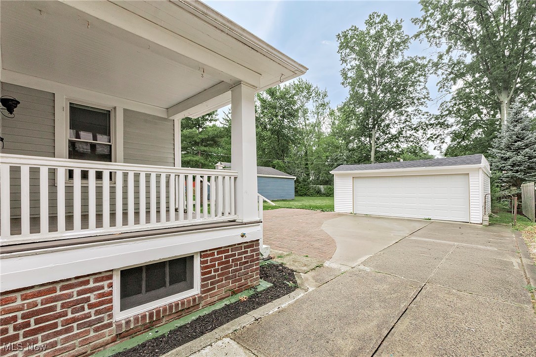 3366 Clarendon Road