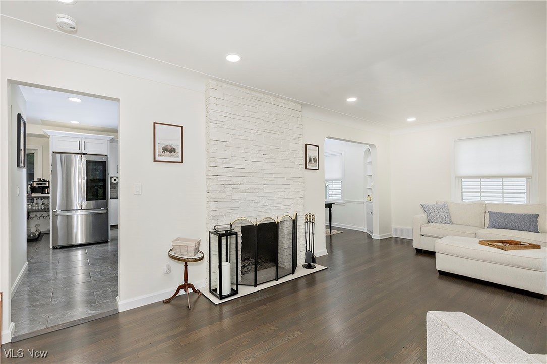 17032 Scottsdale Boulevard