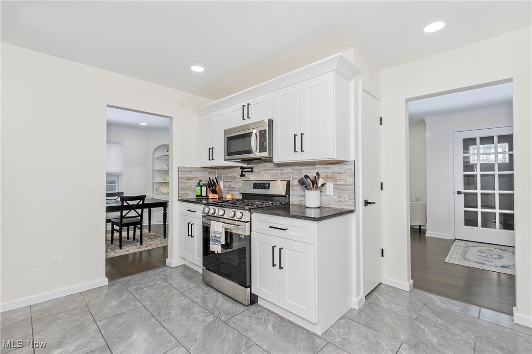 17032 Scottsdale Boulevard