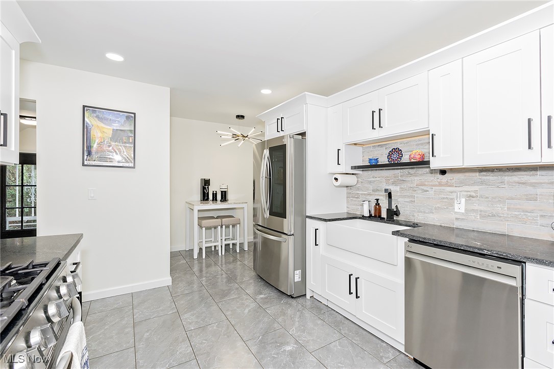 17032 Scottsdale Boulevard