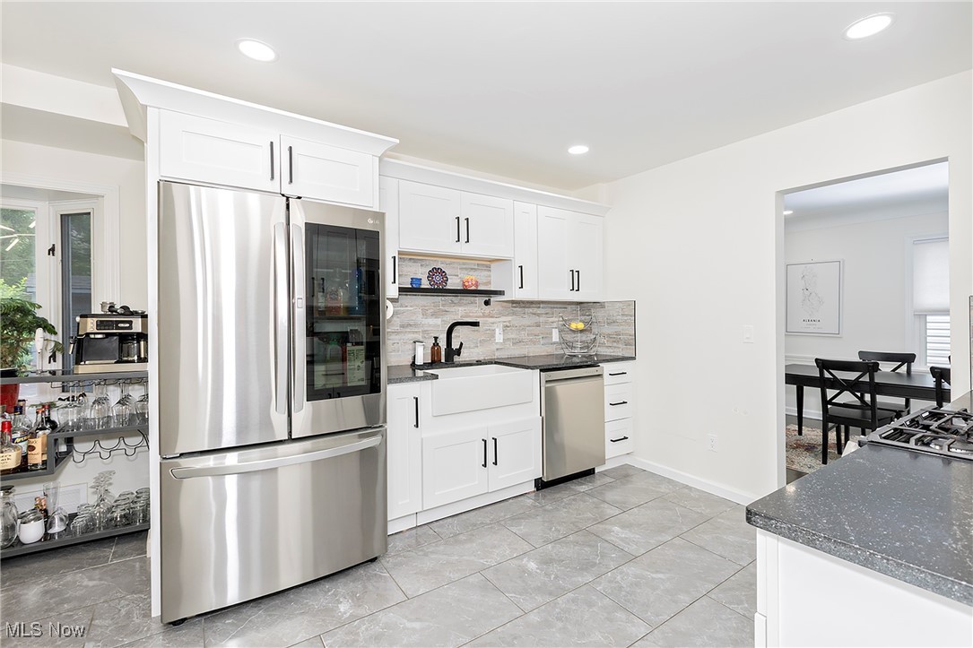 17032 Scottsdale Boulevard
