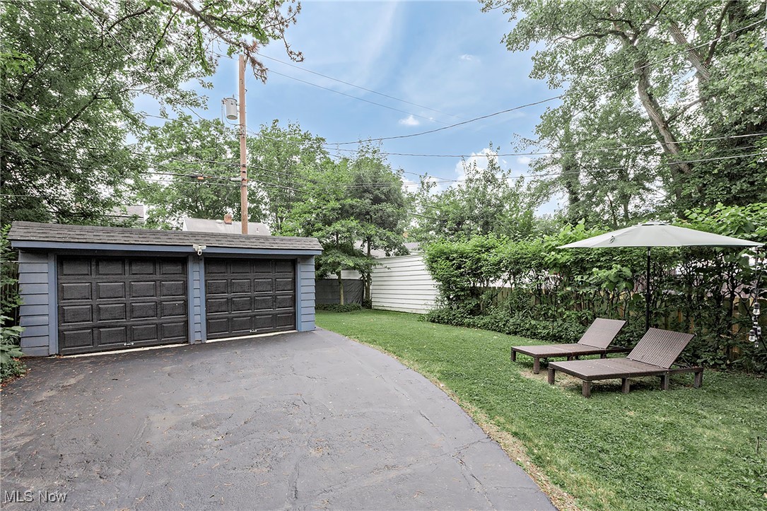 17032 Scottsdale Boulevard