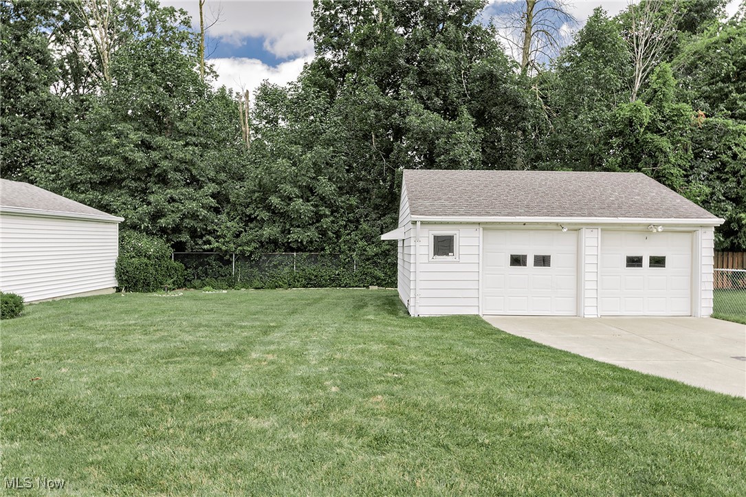 11140 Fairlawn Drive