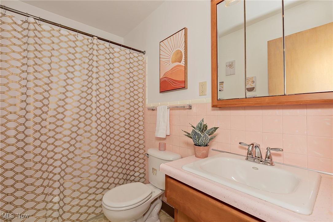 11140 Fairlawn Drive