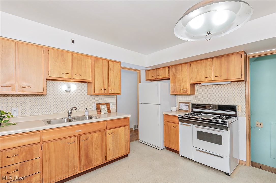 11140 Fairlawn Drive