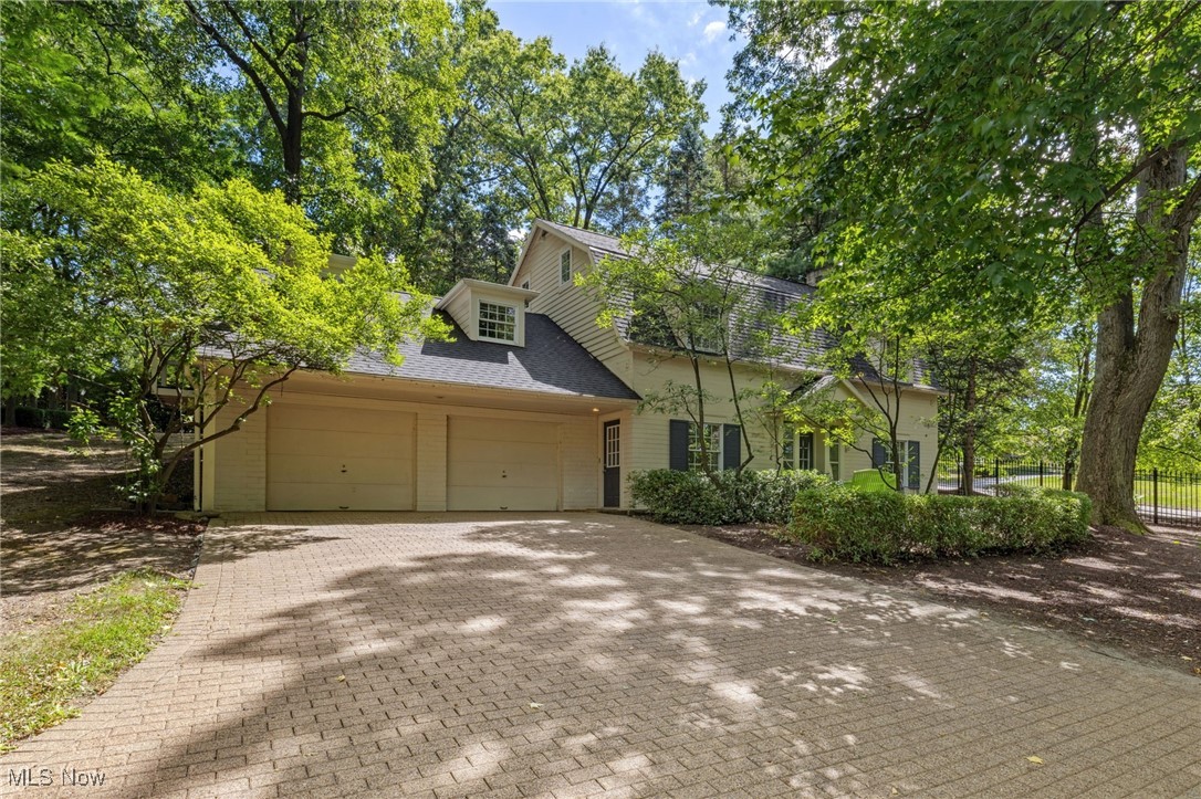 400 Hunters Hollow Drive SE