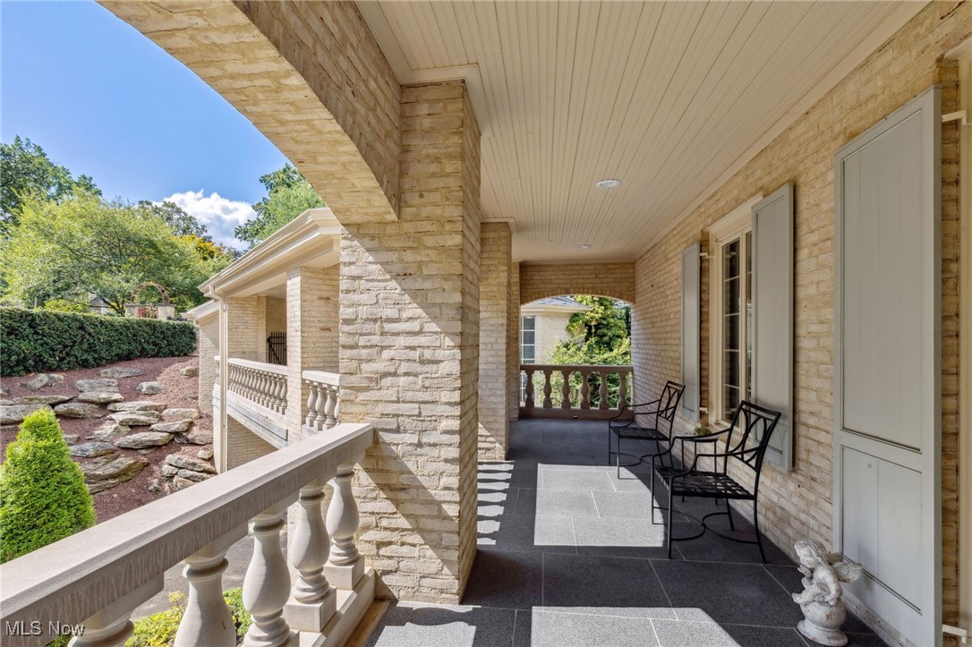 400 Hunters Hollow Drive SE