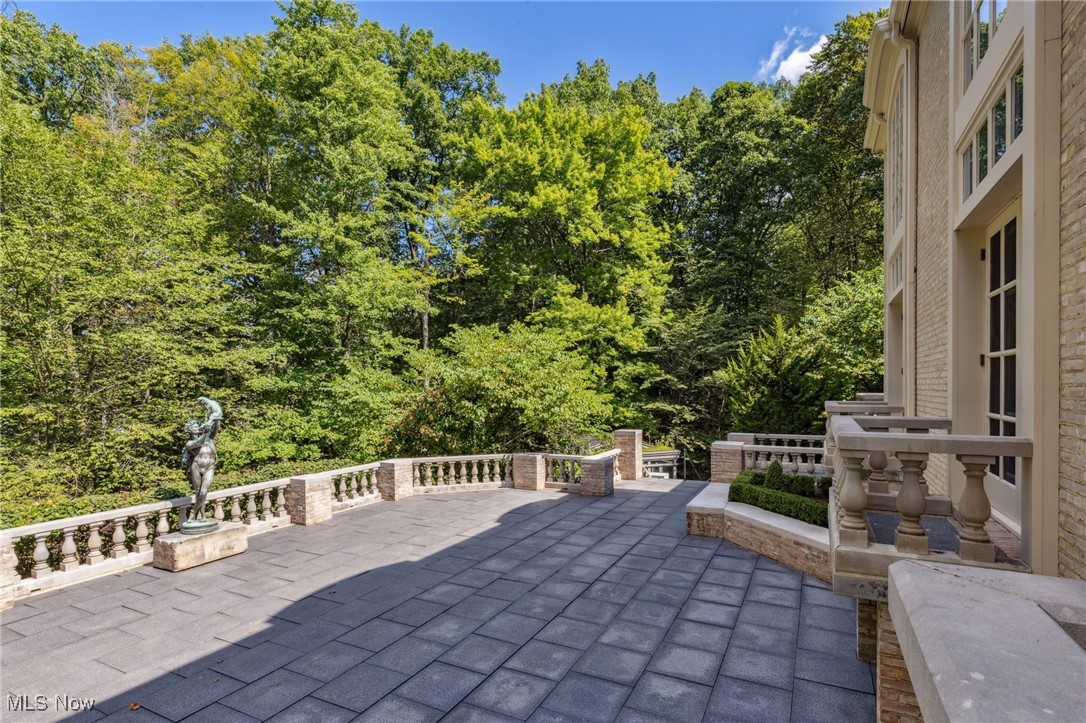 400 Hunters Hollow Drive SE