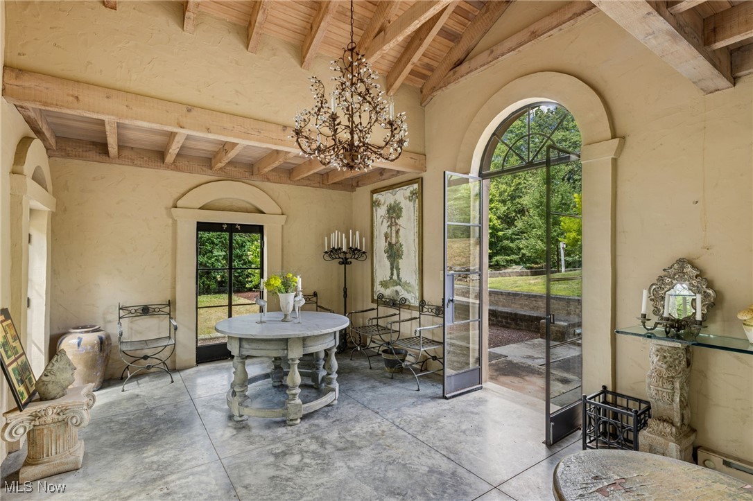 400 Hunters Hollow Drive SE