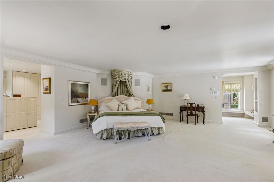 400 Hunters Hollow Drive SE