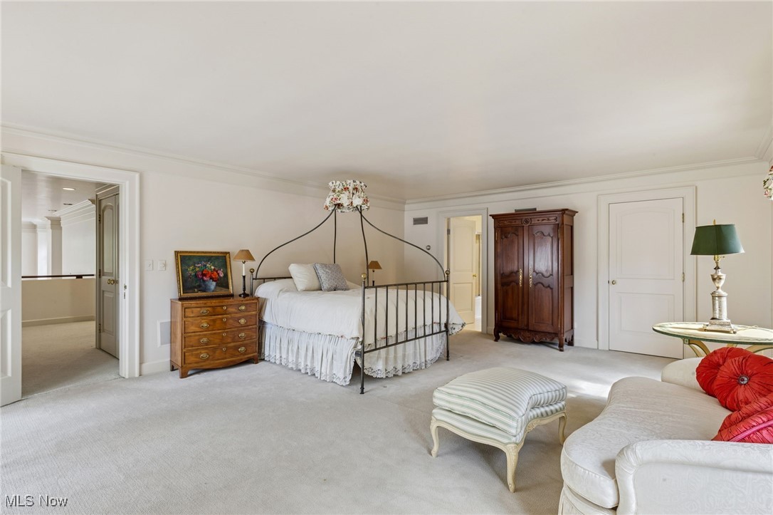 400 Hunters Hollow Drive SE