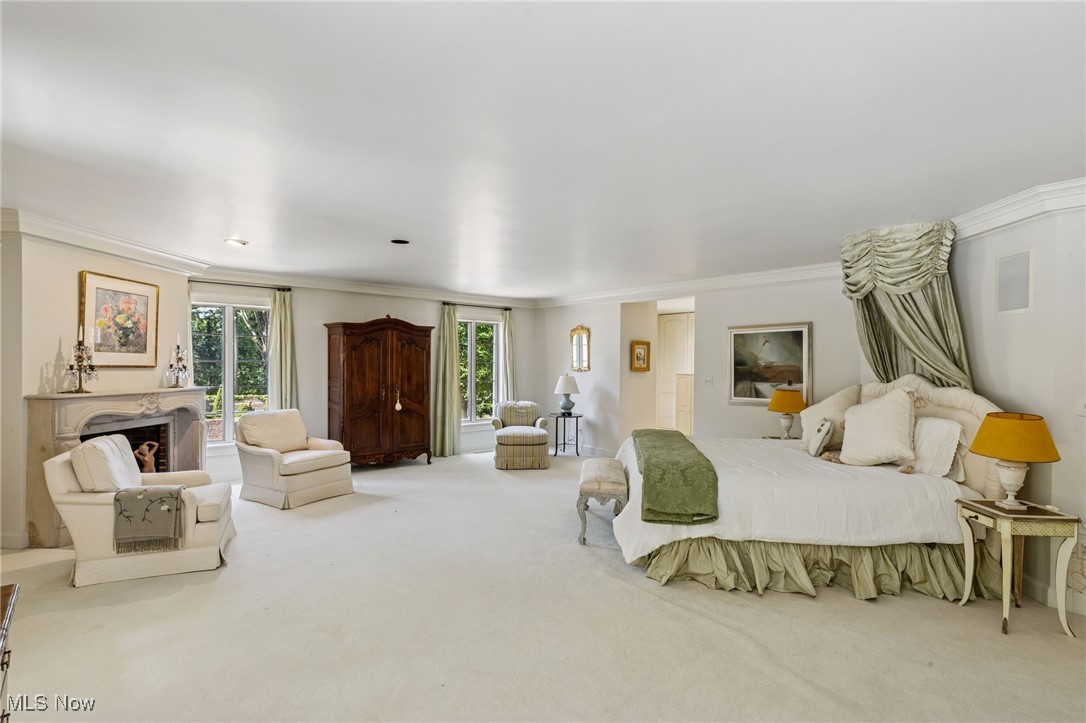 400 Hunters Hollow Drive SE