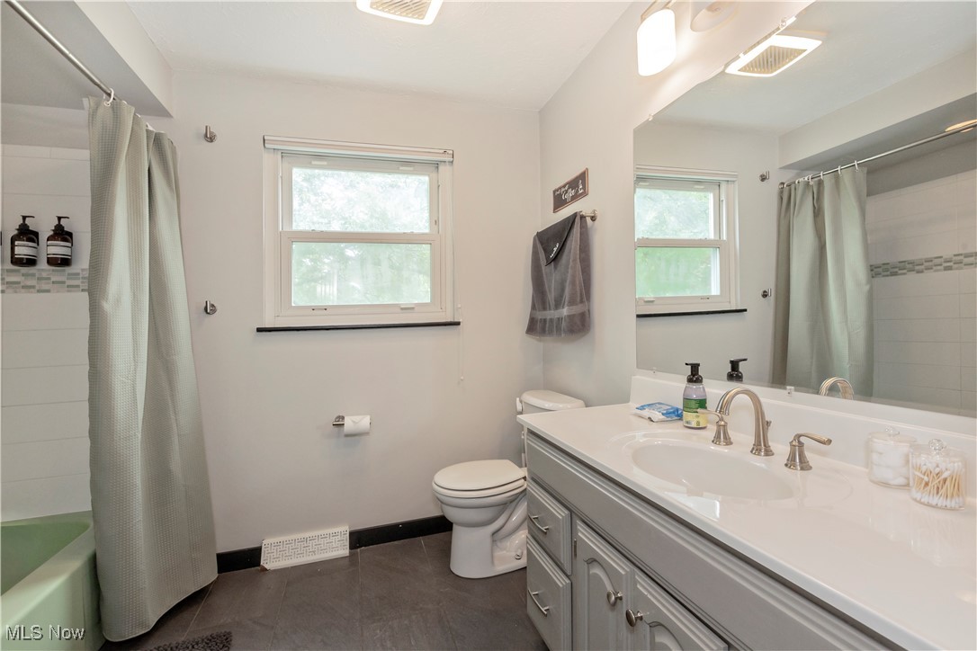 1178 Mohegan Trail
