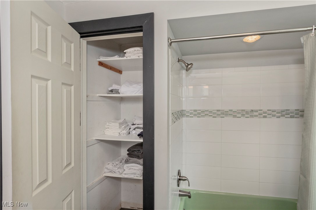 1178 Mohegan Trail