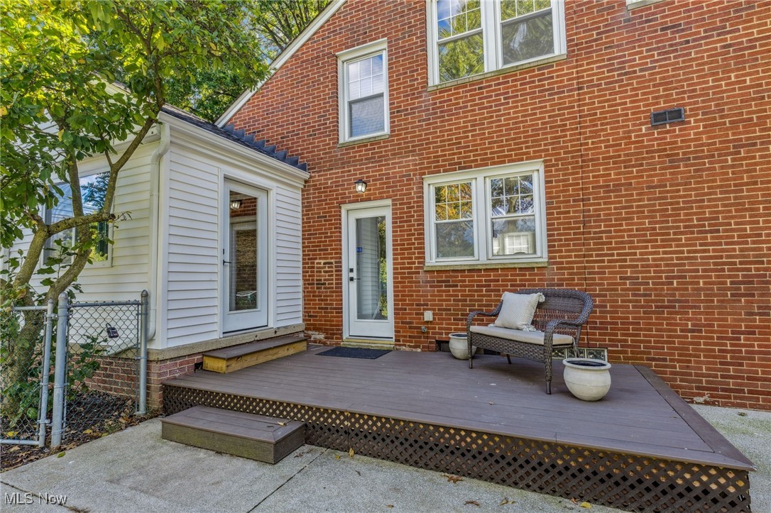 1744 S Green Road
