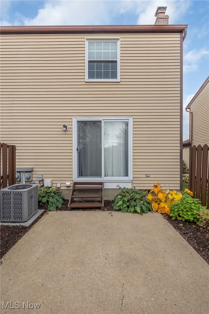 536 Topaz Lane
