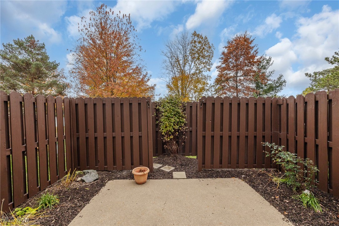 536 Topaz Lane