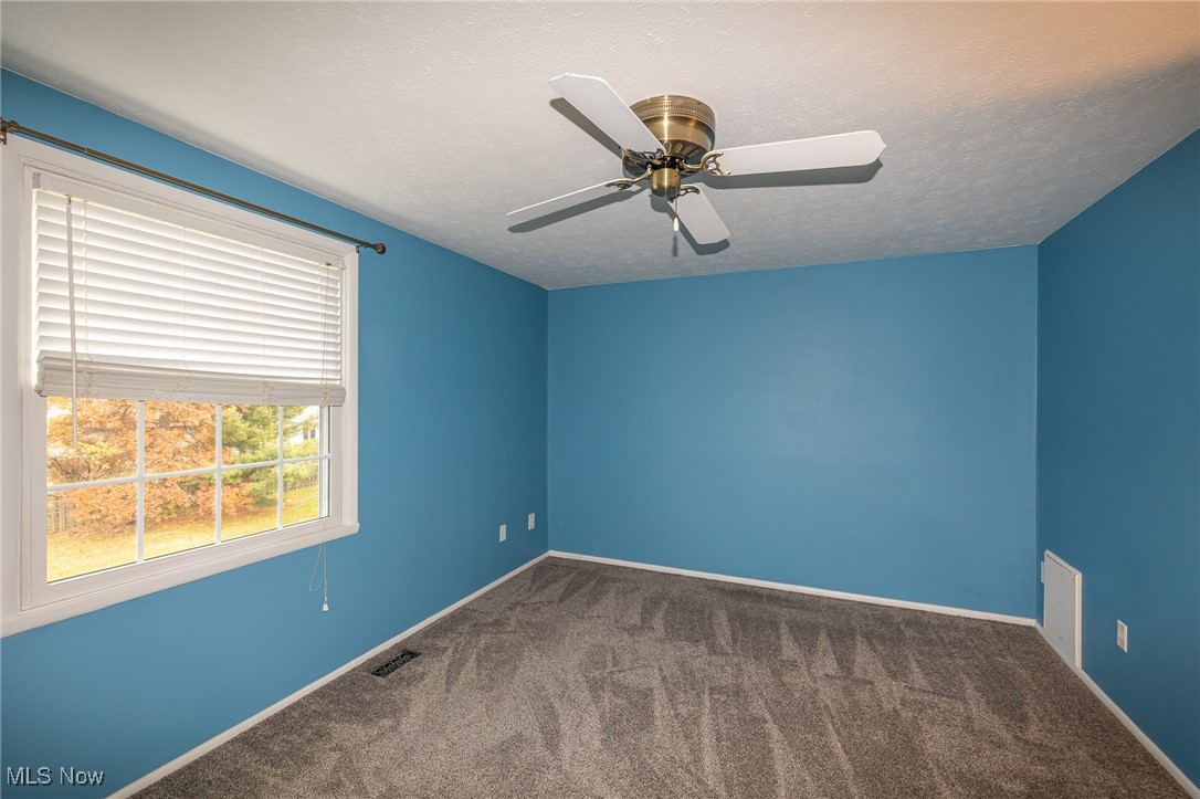 536 Topaz Lane