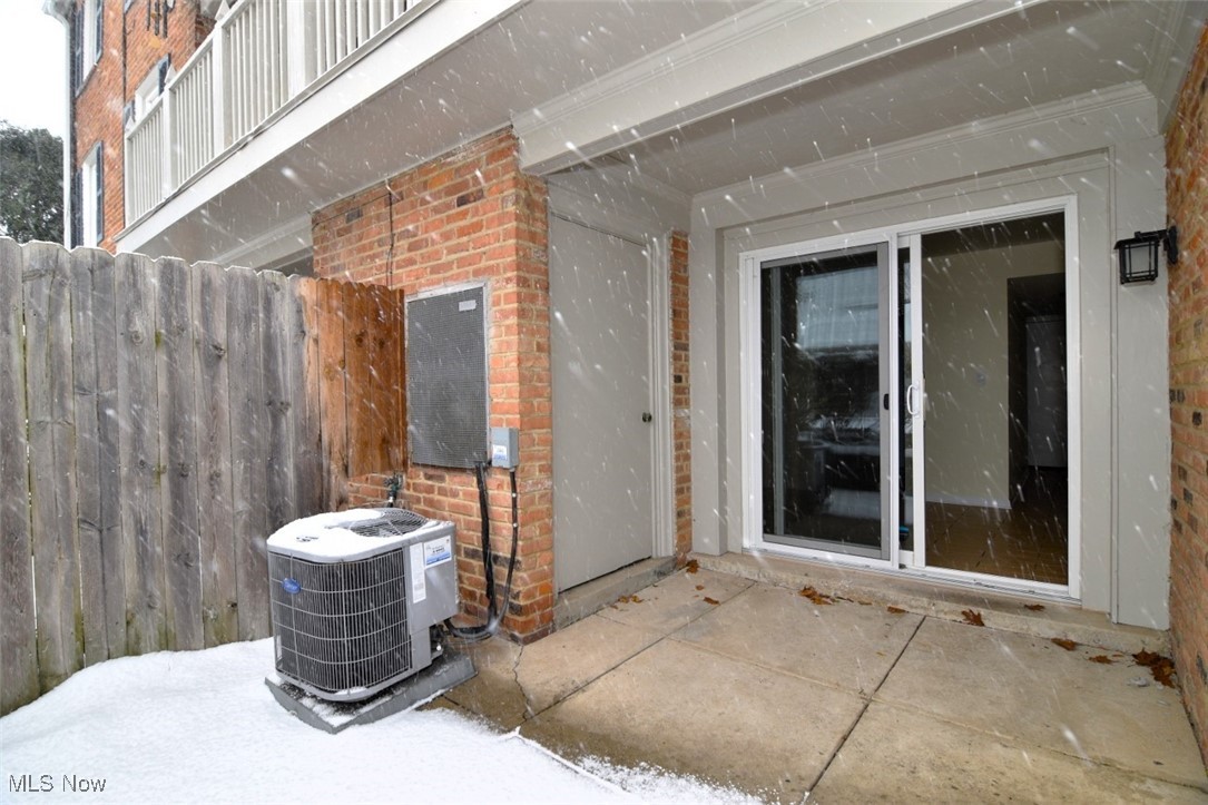 2217 Glouchester Drive 17 B