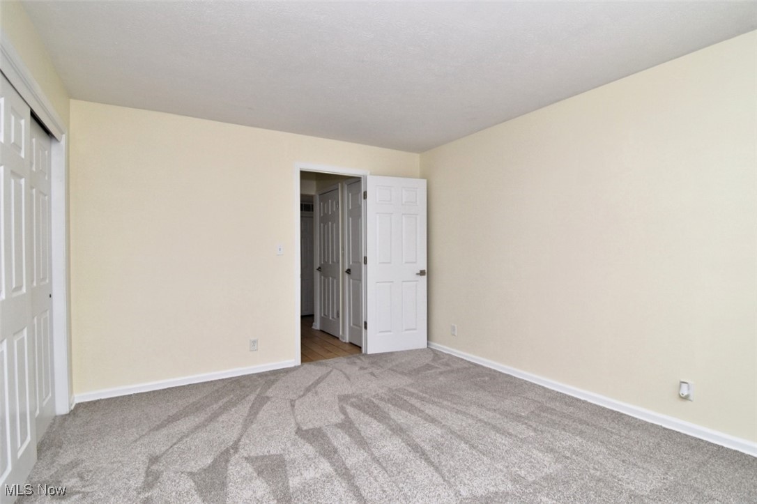 2217 Glouchester Drive 17 B