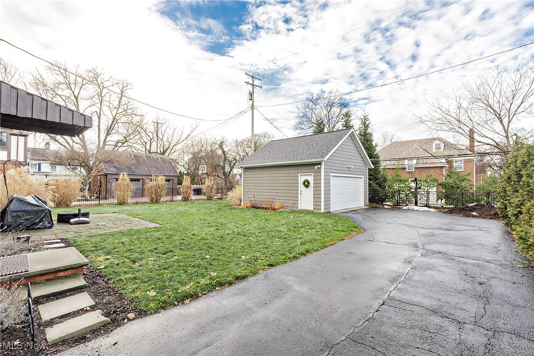 3006 Montgomery Road