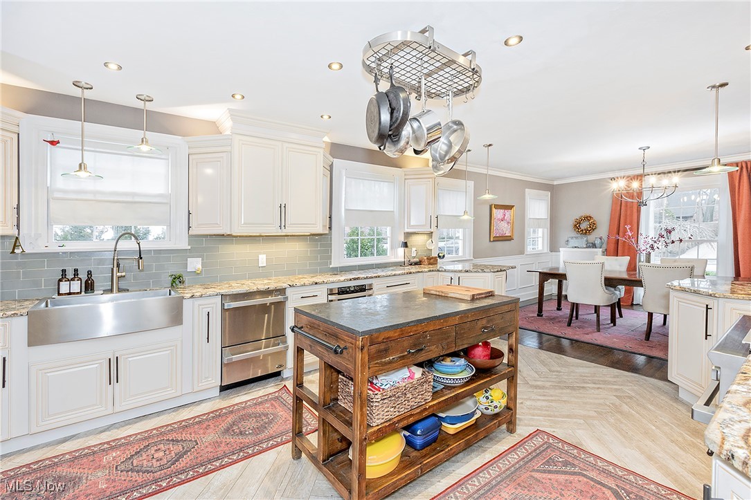 3006 Montgomery Road