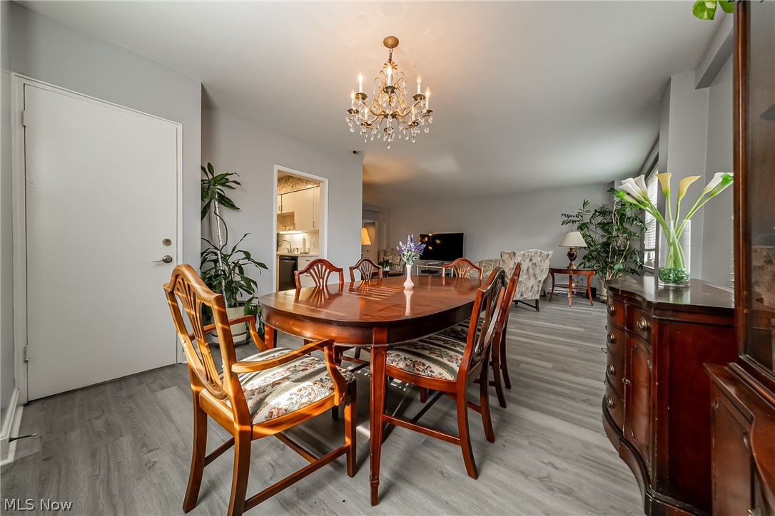 13800 Fairhill Road 306