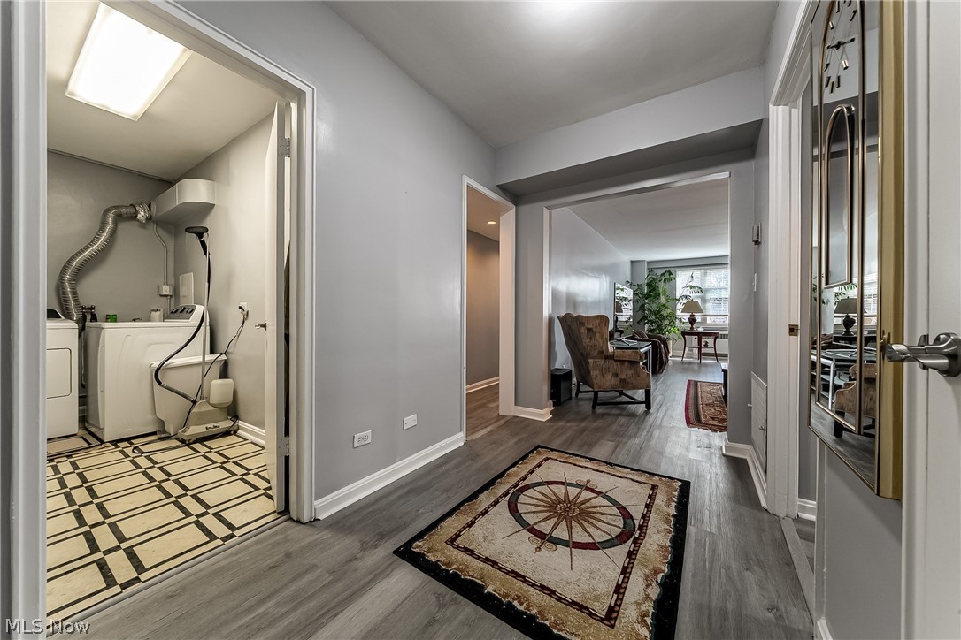 13800 Fairhill Road 306