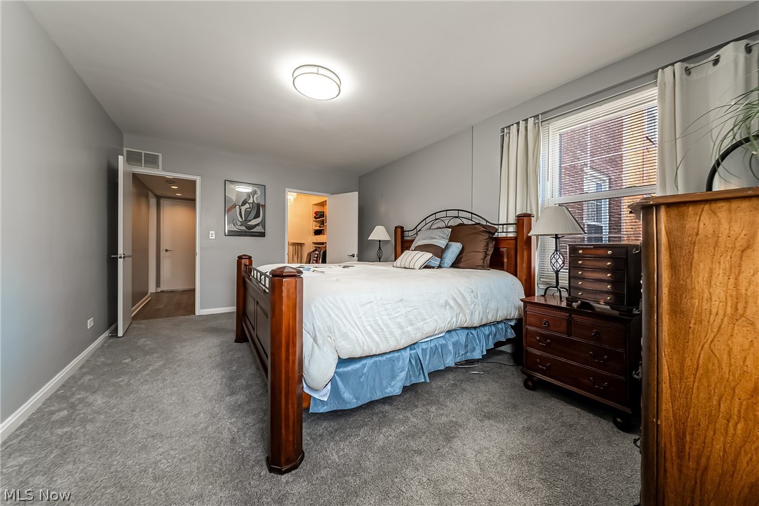 13800 Fairhill Road 306