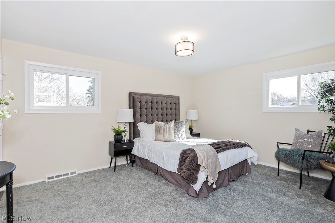 127 Brush Road